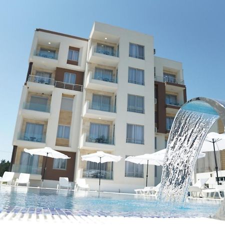 La Dolce Vita Residence Ulcinj Bagian luar foto