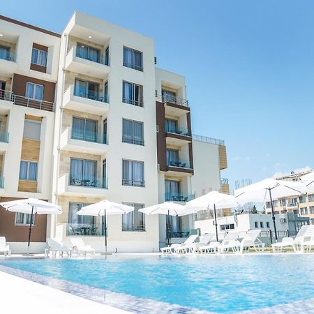 La Dolce Vita Residence Ulcinj Bagian luar foto