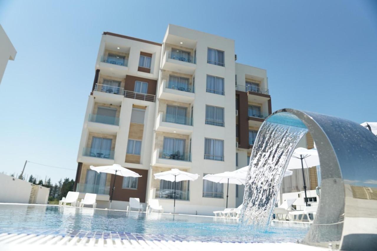 La Dolce Vita Residence Ulcinj Bagian luar foto
