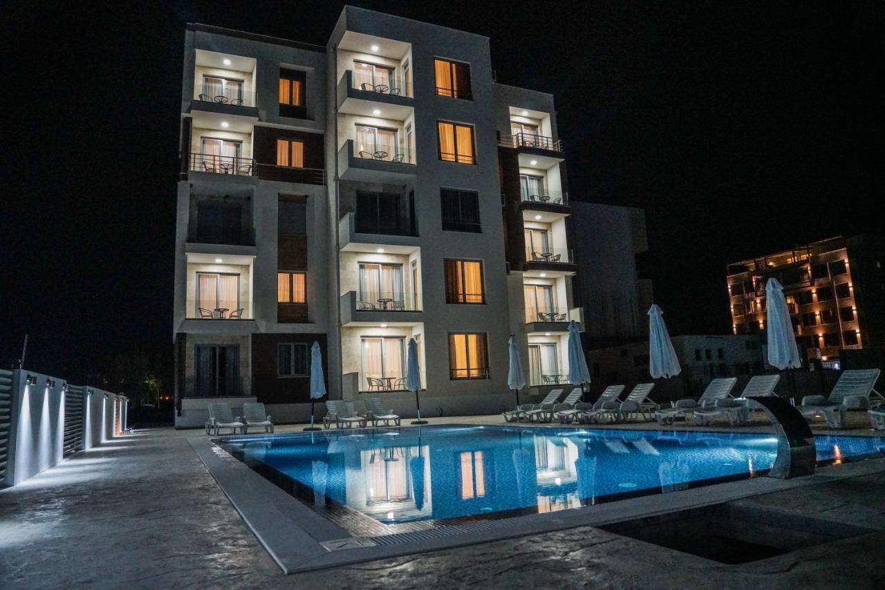 La Dolce Vita Residence Ulcinj Bagian luar foto