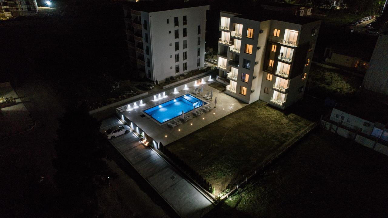 La Dolce Vita Residence Ulcinj Bagian luar foto