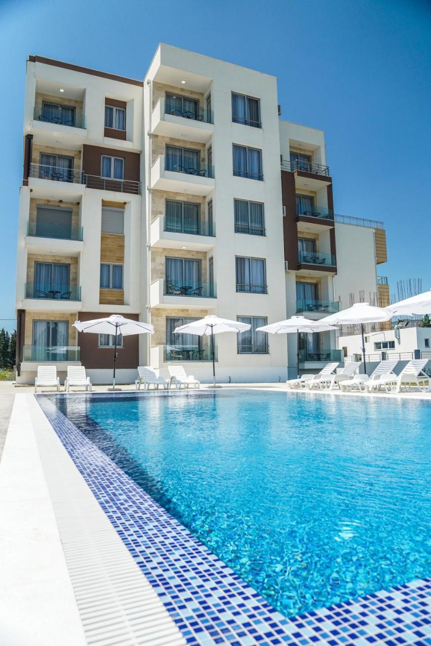 La Dolce Vita Residence Ulcinj Bagian luar foto