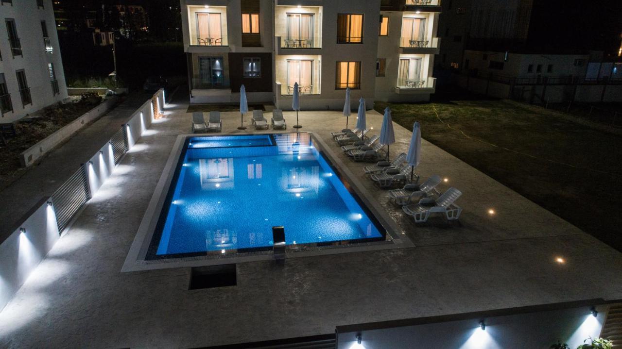 La Dolce Vita Residence Ulcinj Bagian luar foto