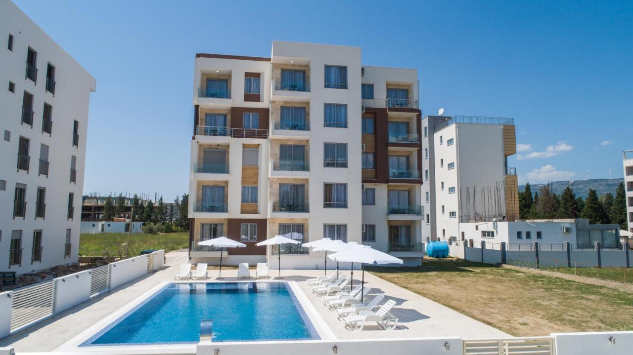 La Dolce Vita Residence Ulcinj Bagian luar foto