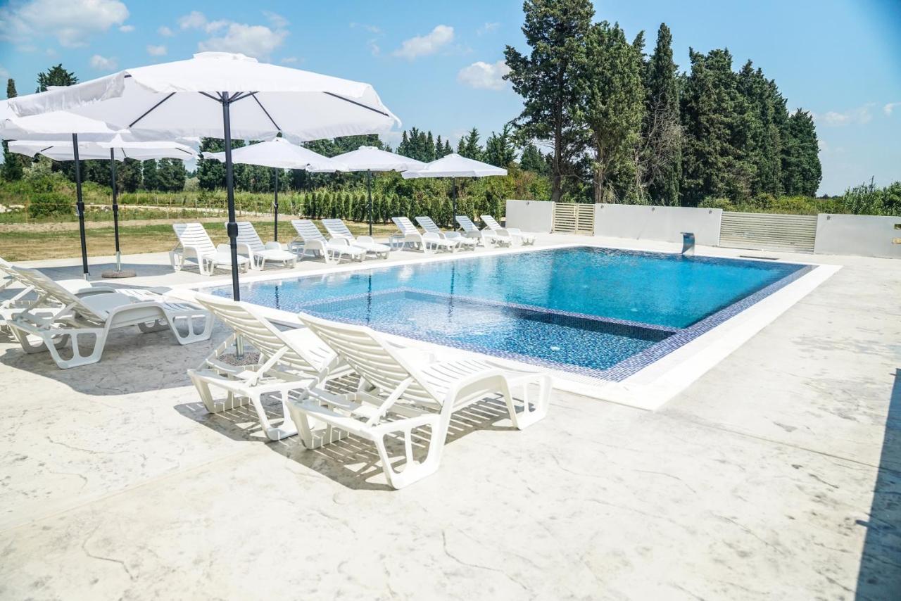 La Dolce Vita Residence Ulcinj Bagian luar foto