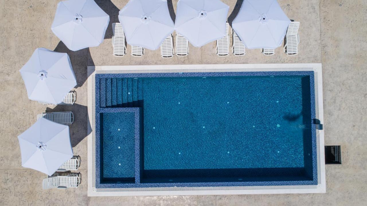 La Dolce Vita Residence Ulcinj Bagian luar foto